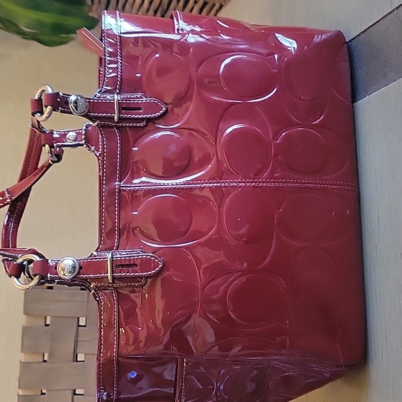 COACH red signature embossed leather satchel bag - Picture 5 of 11